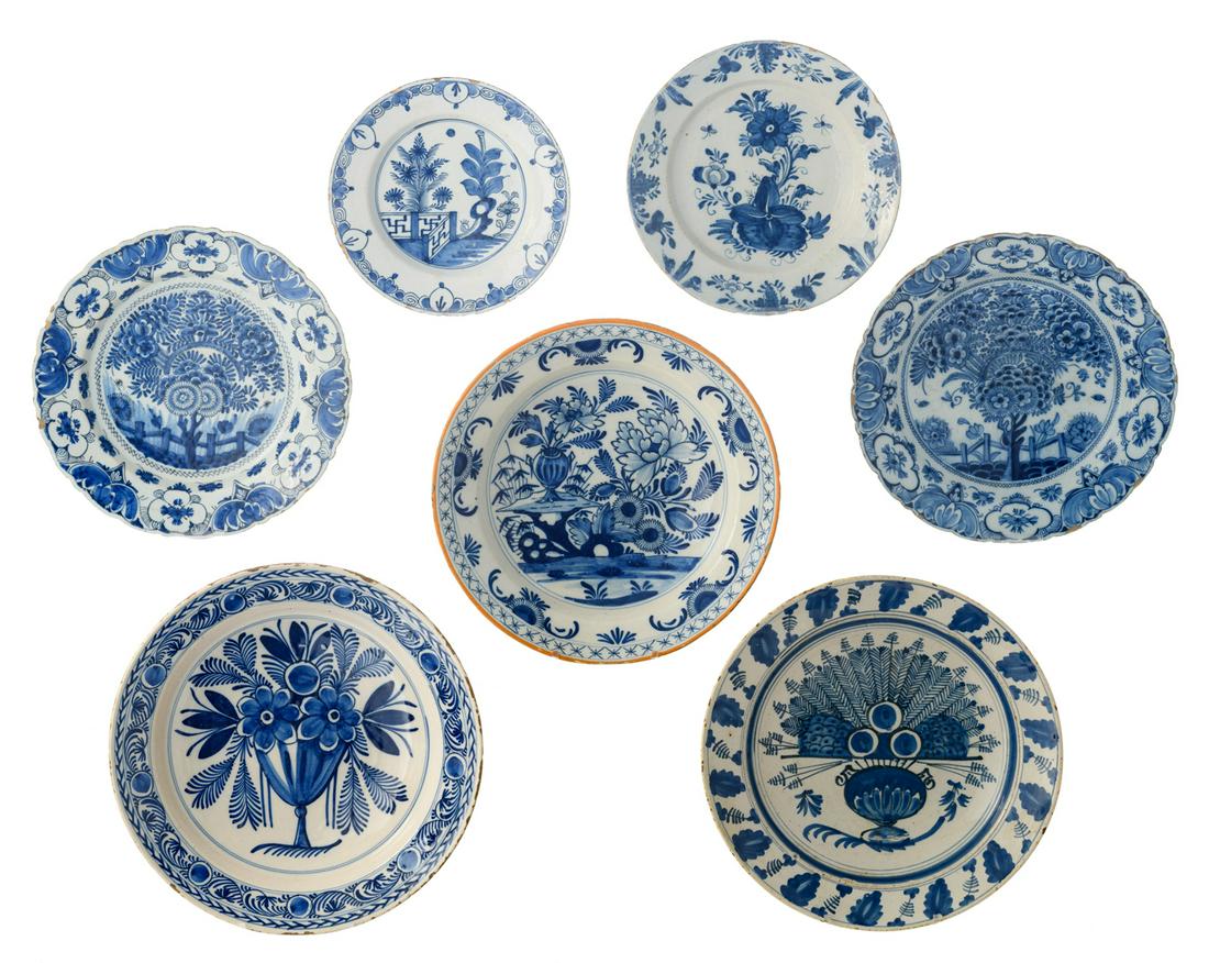 A lot of 7 various blue and white Delftware plates, all (1 of 3)