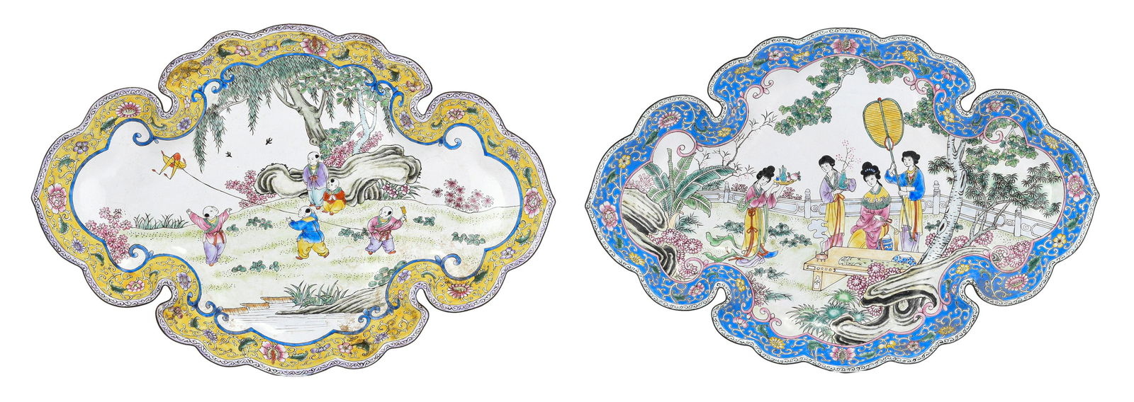 Two Chinese Canton enamel fungi-shaped plates, Republic period, 42 x 28,5 cm (1 of 20)