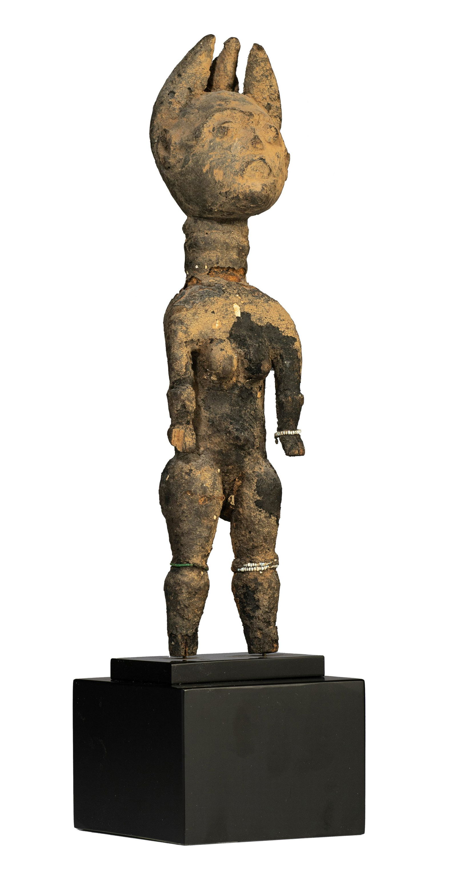 A carved and patinated wooden ritual figure, Abron (Ghana), 29,5 cm (1 of 9)