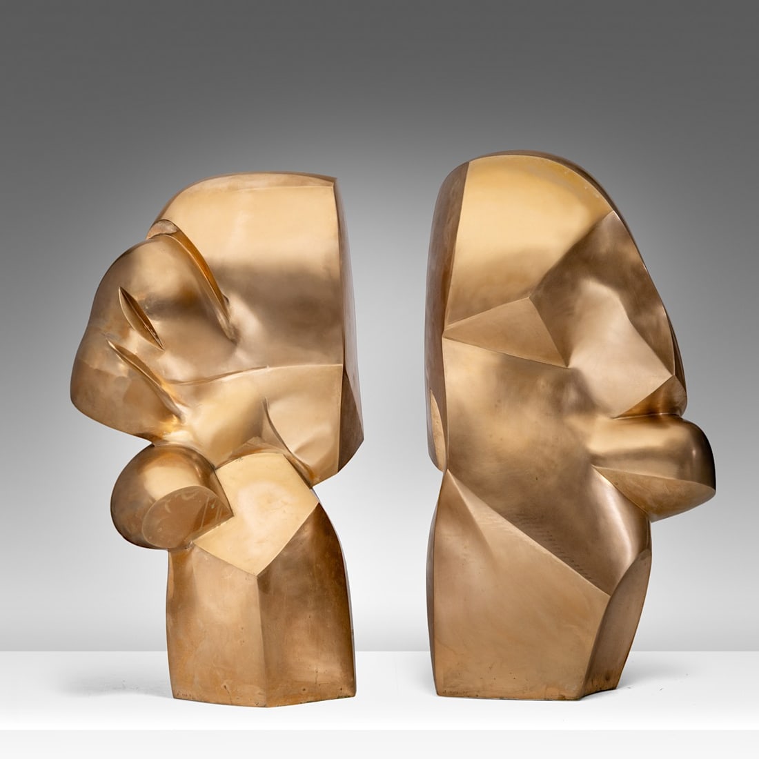 Pol Spilliaert (1935-2023), 'In 't midden van de tuin', polished bronze, 2010 56 x 63 x 27 cm. (22.0: Pol Spilliaert (1935-2023), 'In 't midden van de tuin', polished bronze, 2010Illustrated in the monography:Jaak Fontier, 'Pol Spilliaert', Drukkerij Lannoo NV, Tielt, 2005, p. 73 (patinated bronze ver