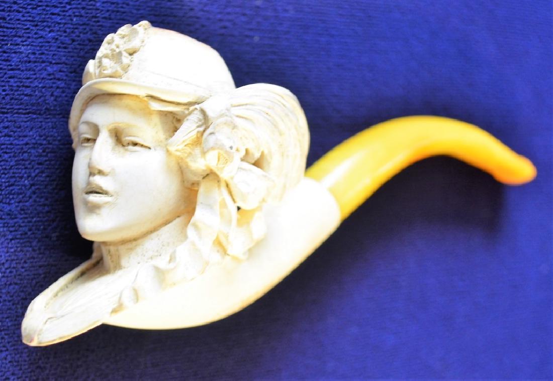 Meershaum Pipe with Original Case (1 of 6)