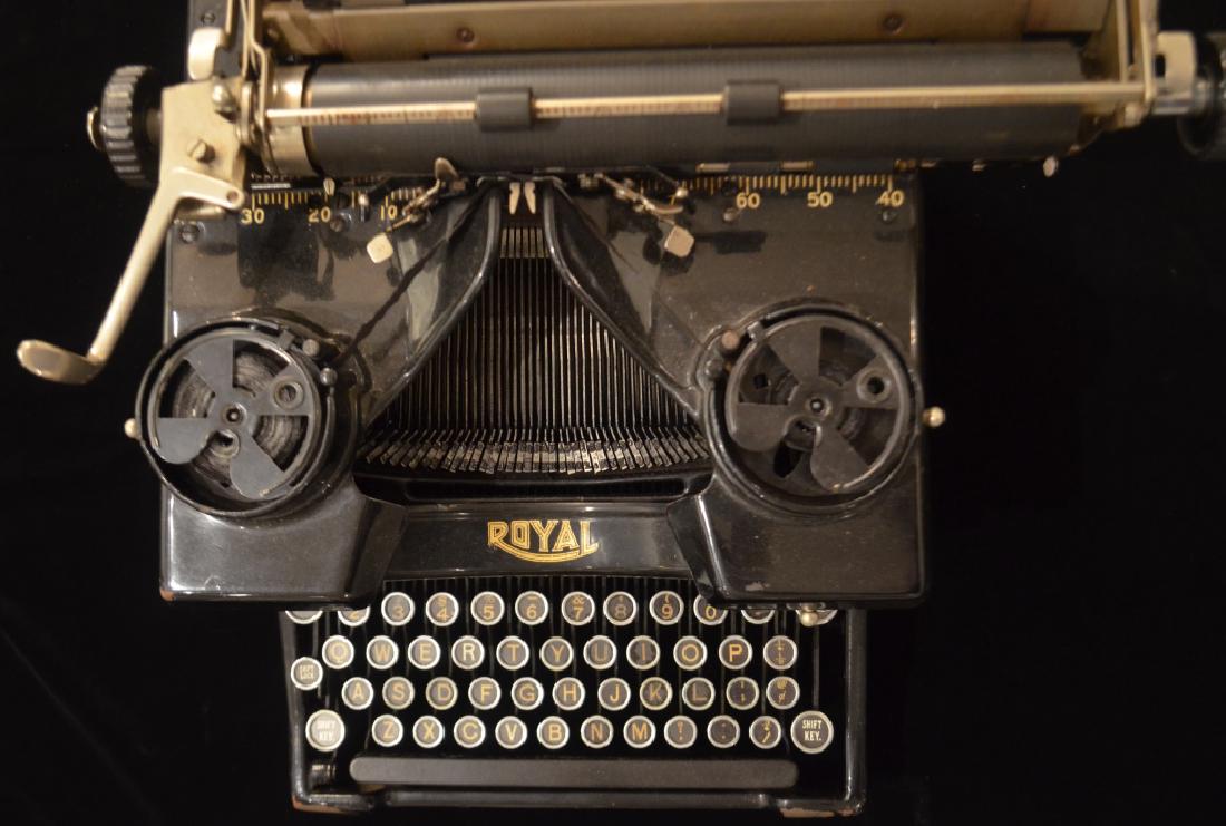 Royal 10 Typewriter (1 of 6)