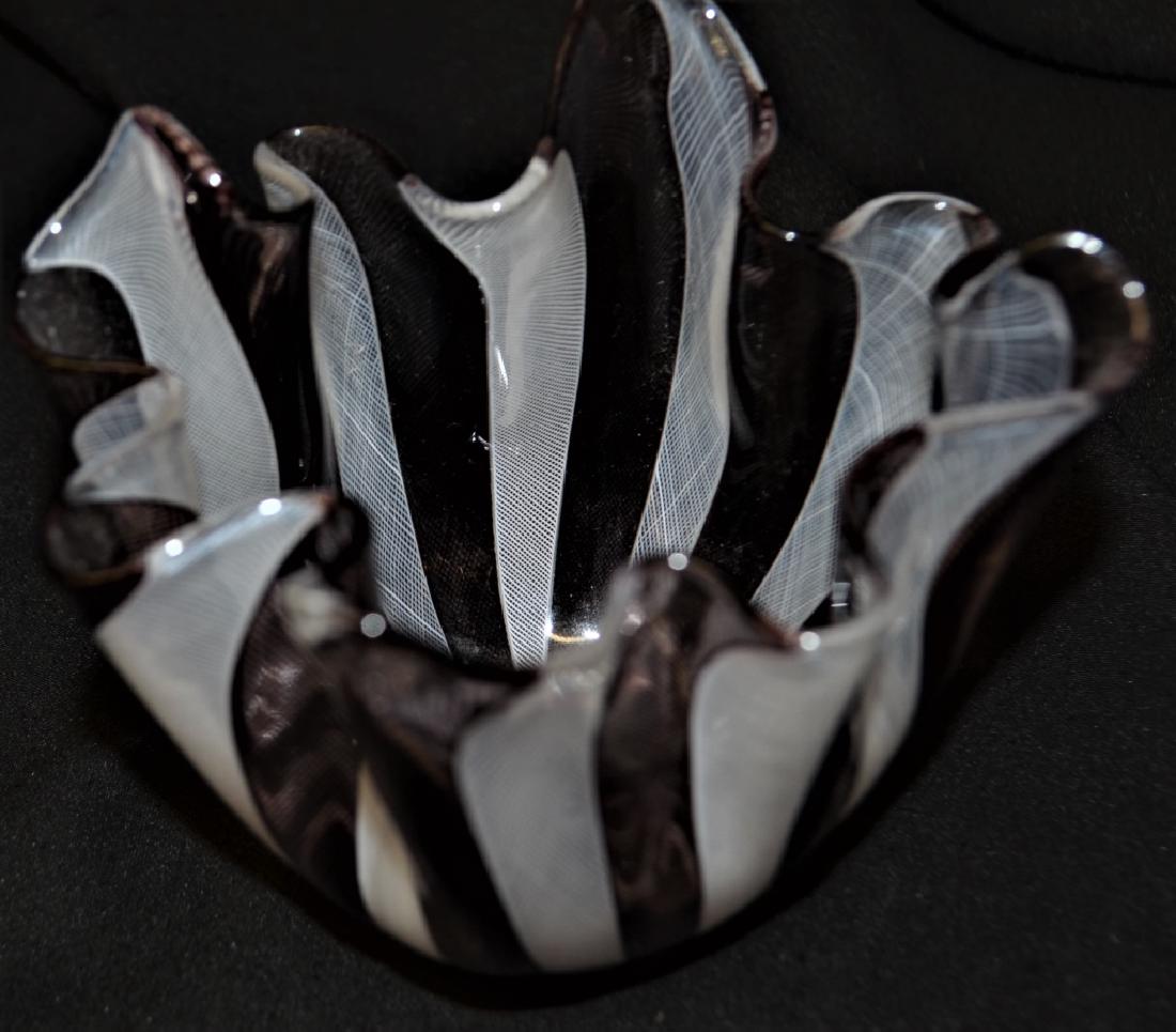 Venini Murano Art Glass Handkerchief Bowl: Signed 4 1/2" heightx 3.