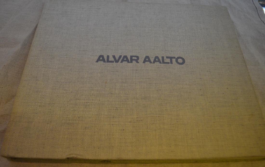 Alvar Aalto 1963 Hardcover: In French and English. Printed in Switzerland. Hardcover. No dustjacket. In good condition. This lot can be shipped from in-house.