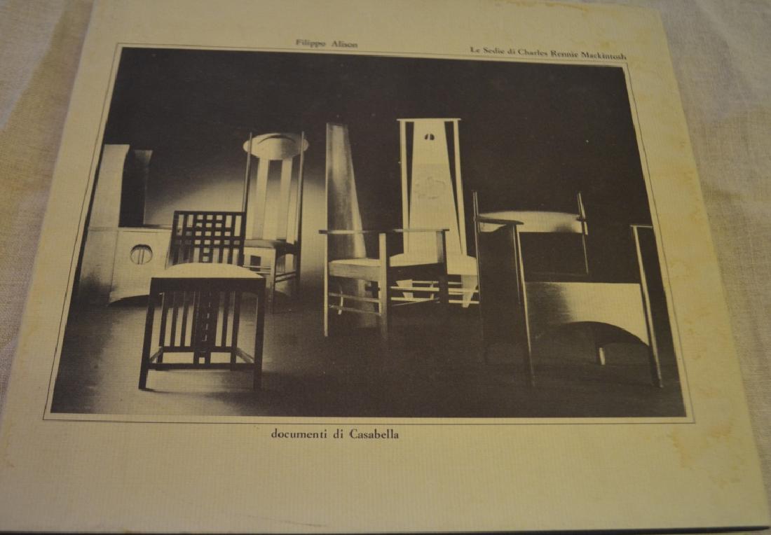 Le Sedie di Charles Rennie Mackintosh 1976: Le sedie di Charles Rennie Mackintosh - Documenti di Casabella - Studio International Publications 1976. Italian. Hardcover. In good condition. This lot can be shipped from in-house.