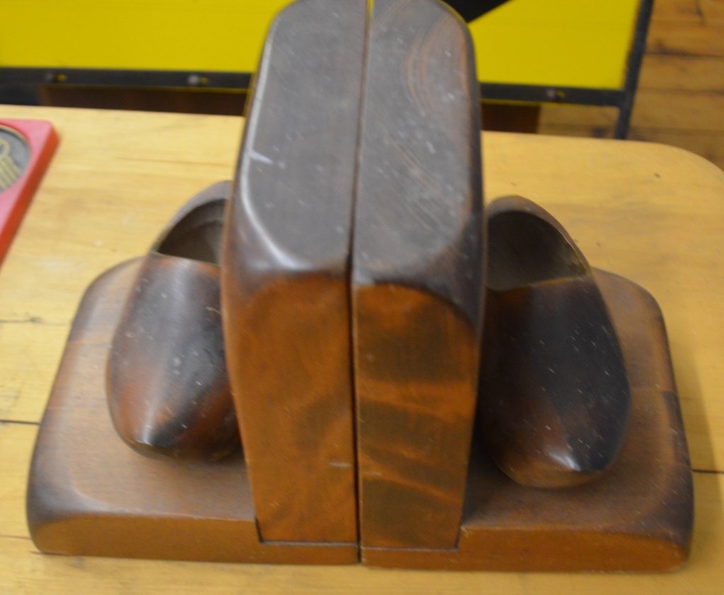 Kennedy Brothers Dutch Shoes Wooden Bookends (1 of 4)