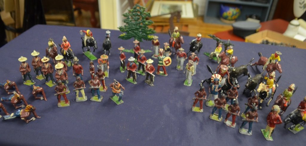 1950s Britons Toy Old West Series: Britons Lead Toys.Old West Series. Includes Cowboys, Indians, Riders, Tree Scenery.Marked Britons. Made In England.55 Pieces Total