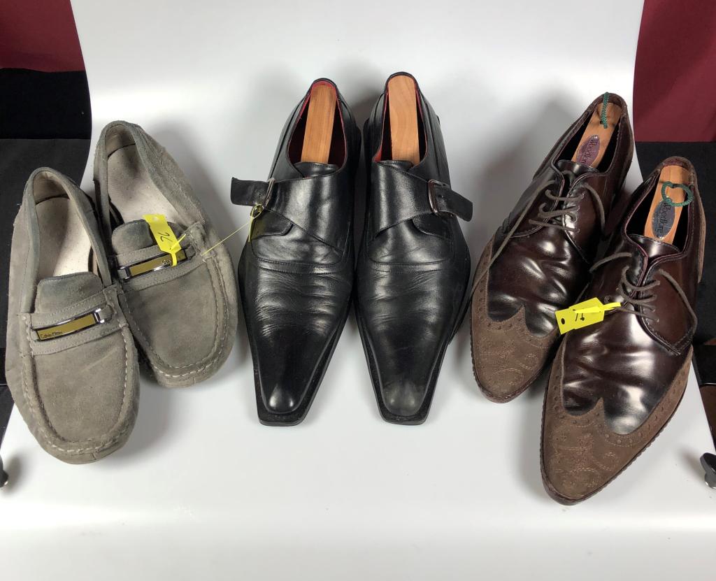 LOT CONSISTING OF (3) PAIRS OF DESIGNER SHOES: (1) LOUIS VUITTON (SIZE 10), (1) DOLCE GABBANA (SIZE EU43), (1) CALVIN KLEIN (SIZE 9) INCLUDES (2) PAIR OF SHOE STRETCHERS AND (2) PAIR OF FLIP FLOP STYLE SANDALS *****FYI: It is the buyer responsibil