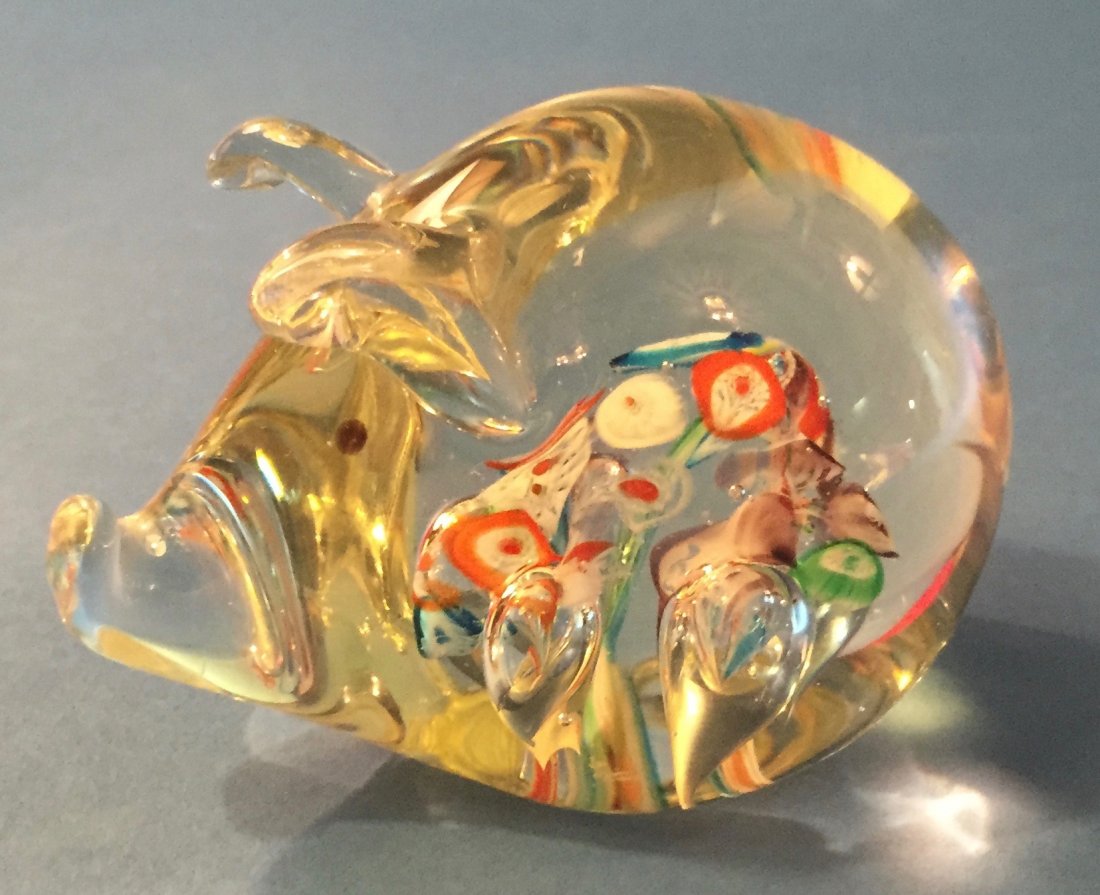 Glass Pig Paperweight (1 of 3)