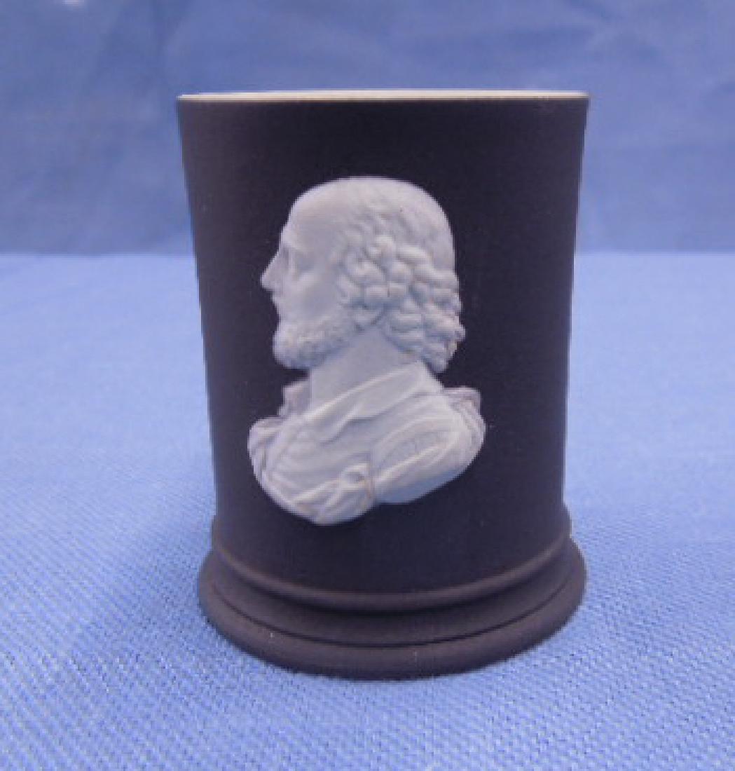 Wedgwood Commemorative Toothpick Holder: Early 20th c. Wedgwood signed English black basalt porcelain 2" (h) toothpick holder with cameo portraits of Josiah Wedgwood & unknown male, issued for the opening of the Wedgwood Museum in 1906. COND