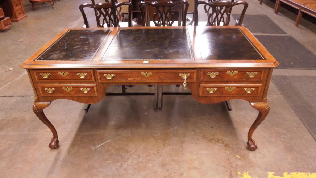 Henredon Mahogany Executive Desk (1 of 3)