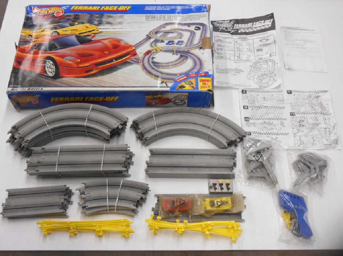 Hot Wheels Ferrari Face-Off Slot Car Set (1 of 2)