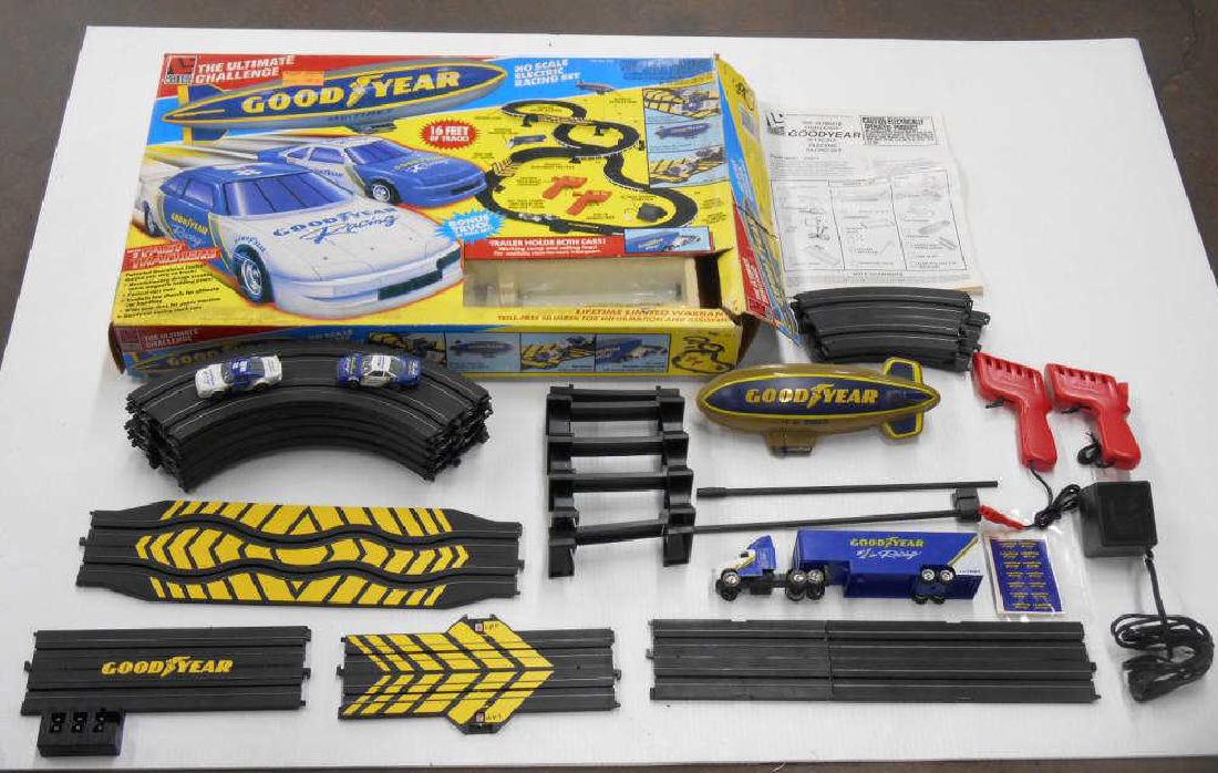 Stock Car Thunder Ho Scale Electric Slot Car Racing Jan 19 2014 Victorian Casino Antiques Morphy Auctions In Nv