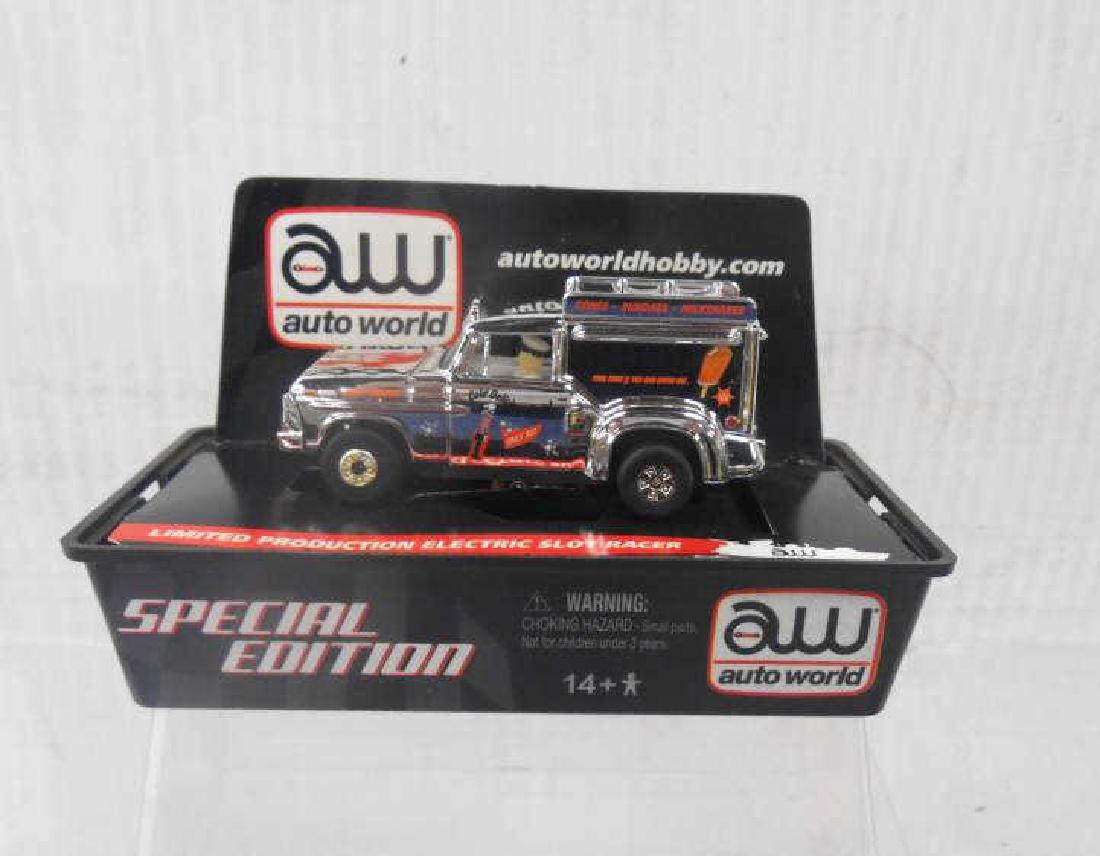 AW Auto World Ice Cream Truck Slot Car (1 of 2)