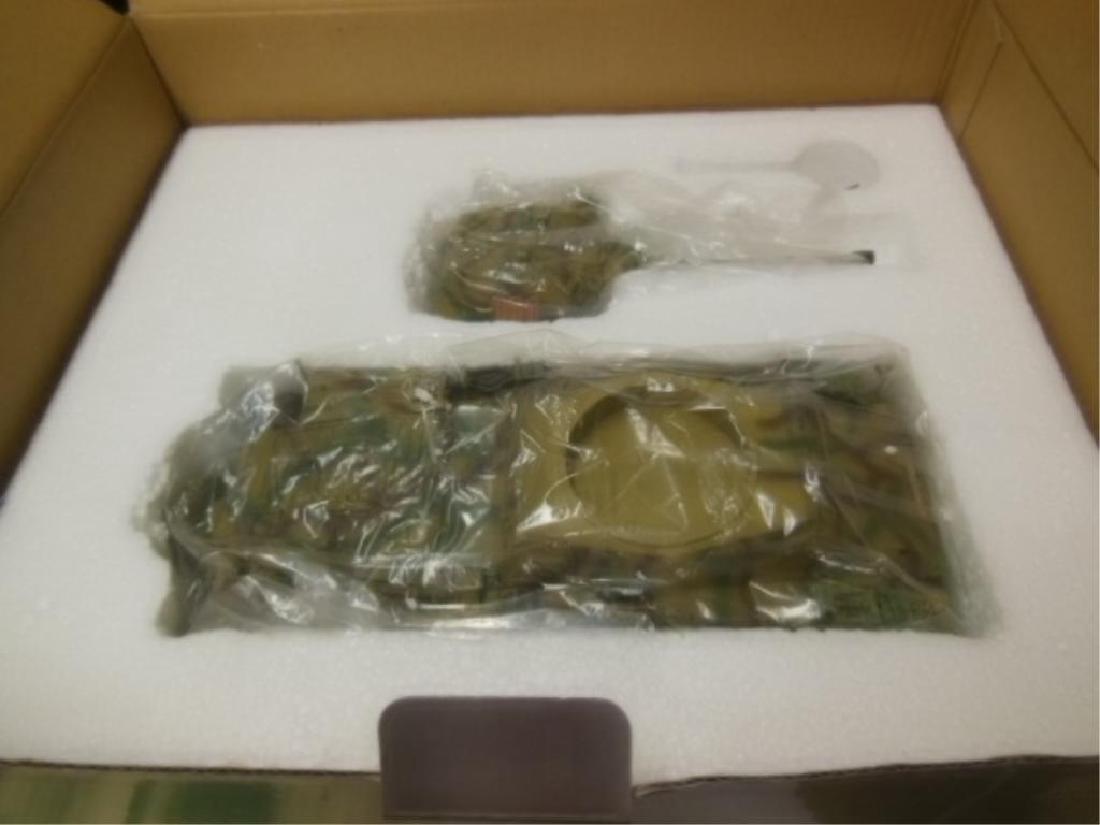 Thomas Gunn Miniature tank (1 of 6)