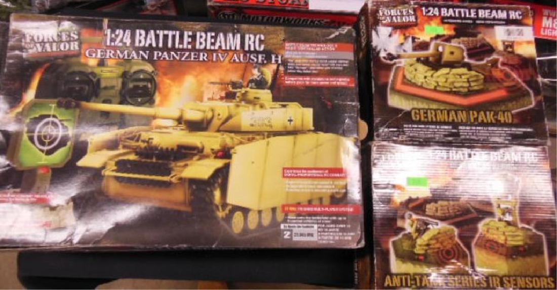 Forces of Valor Radio Control Tank & Accesory Sets (1 of 5)