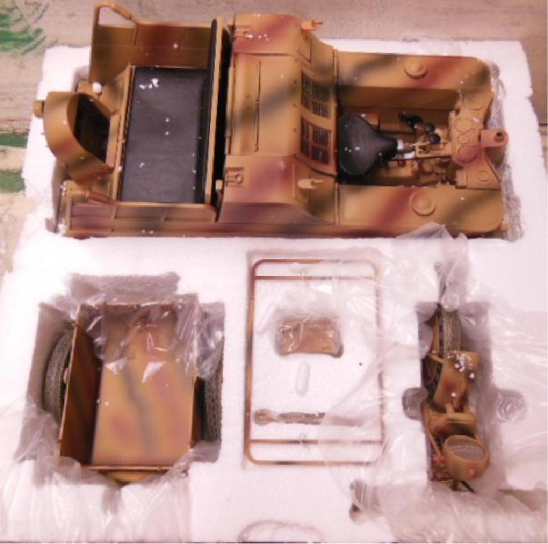 1:6 scale Diecast WW II Vehicle (1 of 4)