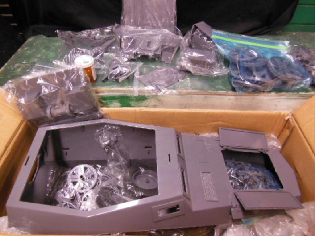 Armor Hobbies WW II Vehicle Kit (1 of 9)