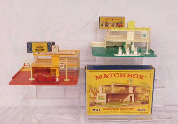 Matchbox Esso & Bp Service Stations