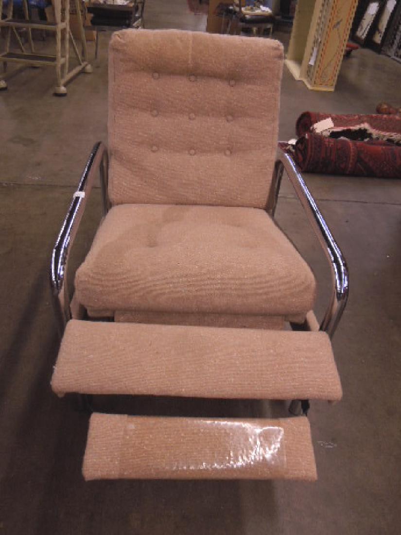 Modern Era Recliner (1 of 5)