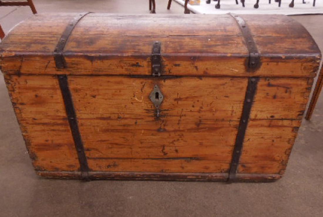 Camel Back Immigrant's Trunk (1 of 5)