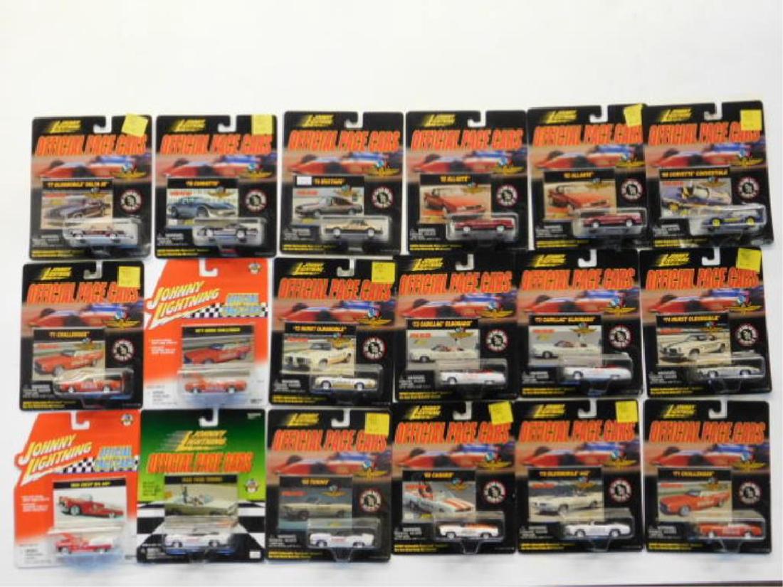 Johnny Lightning Official Peace Cars (1 of 1)