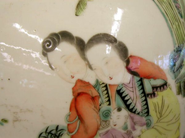 19th C. Chinese Export Covered Jar - 2
