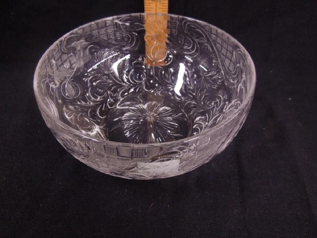 Intaglio Cut Crystal Glass Bowl (1 of 3)