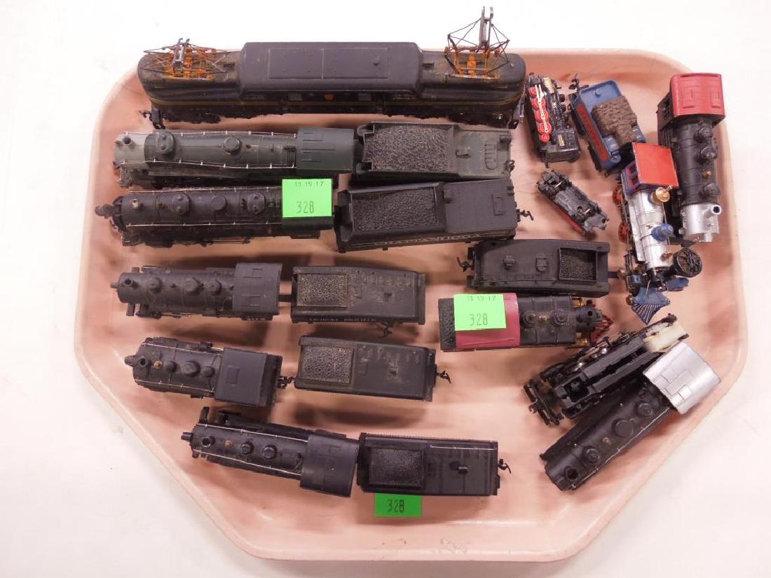 Lot Assorted H O Train Engines & Tenders (1 of 3)