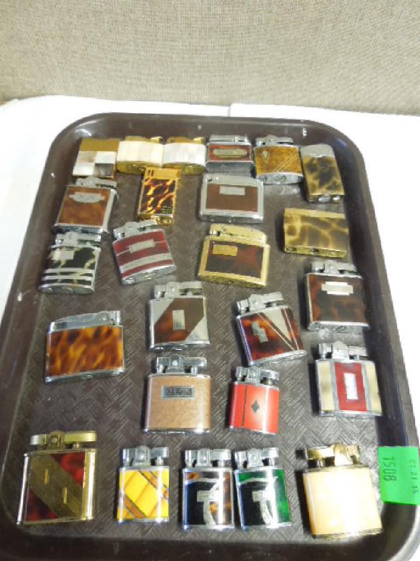 25 Vintage Decorative Pocket Lighters (1 of 7)