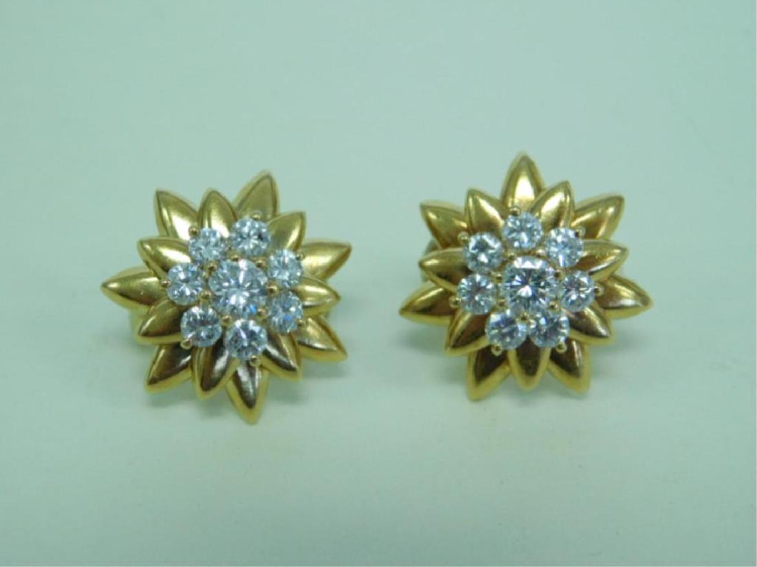 Pr Gold & Diamond Earrings (1 of 2)