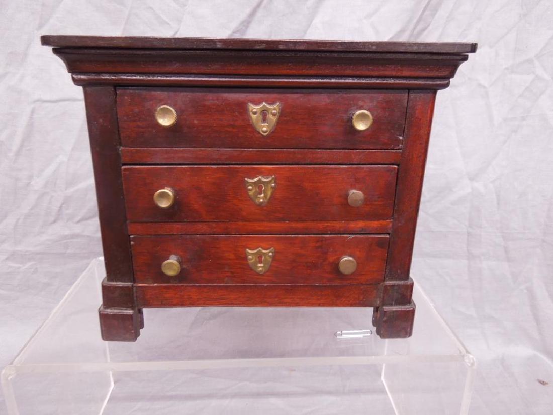 Salesman's Sample Bureau (1 of 3)