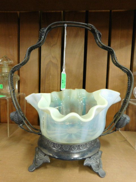 Victorian Bride's Basket (1 of 4)