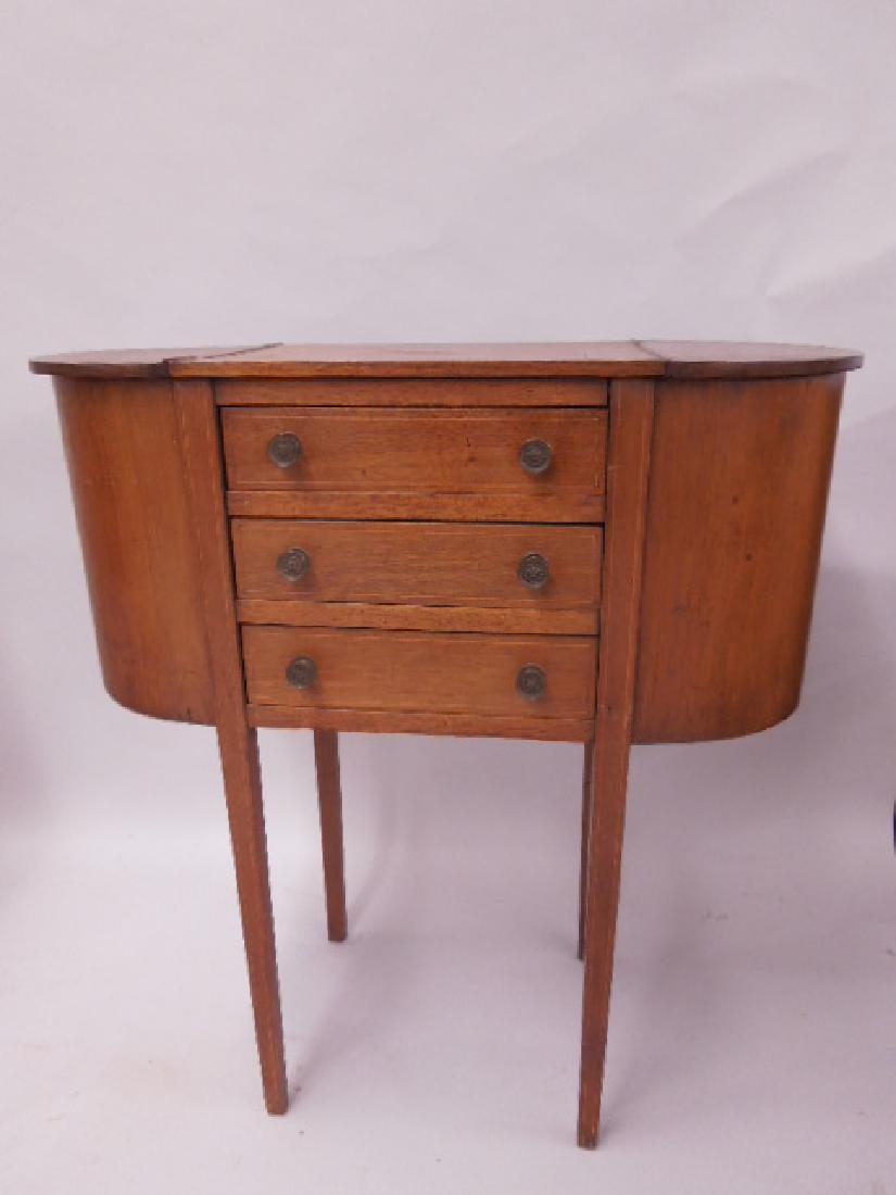 Martha Washington Sewing Table (1 of 6)