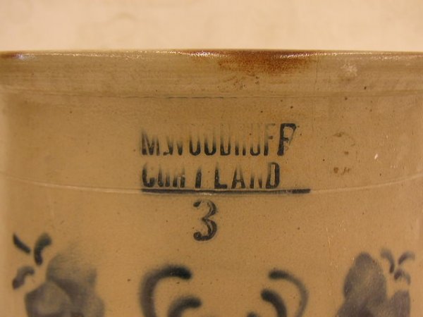 Signed floral decorated stoneware crock - 2