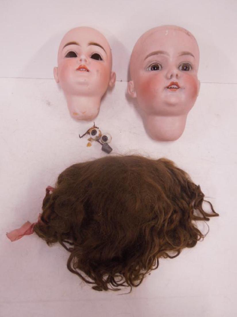 2 Bisque Doll Heads (1 of 8)