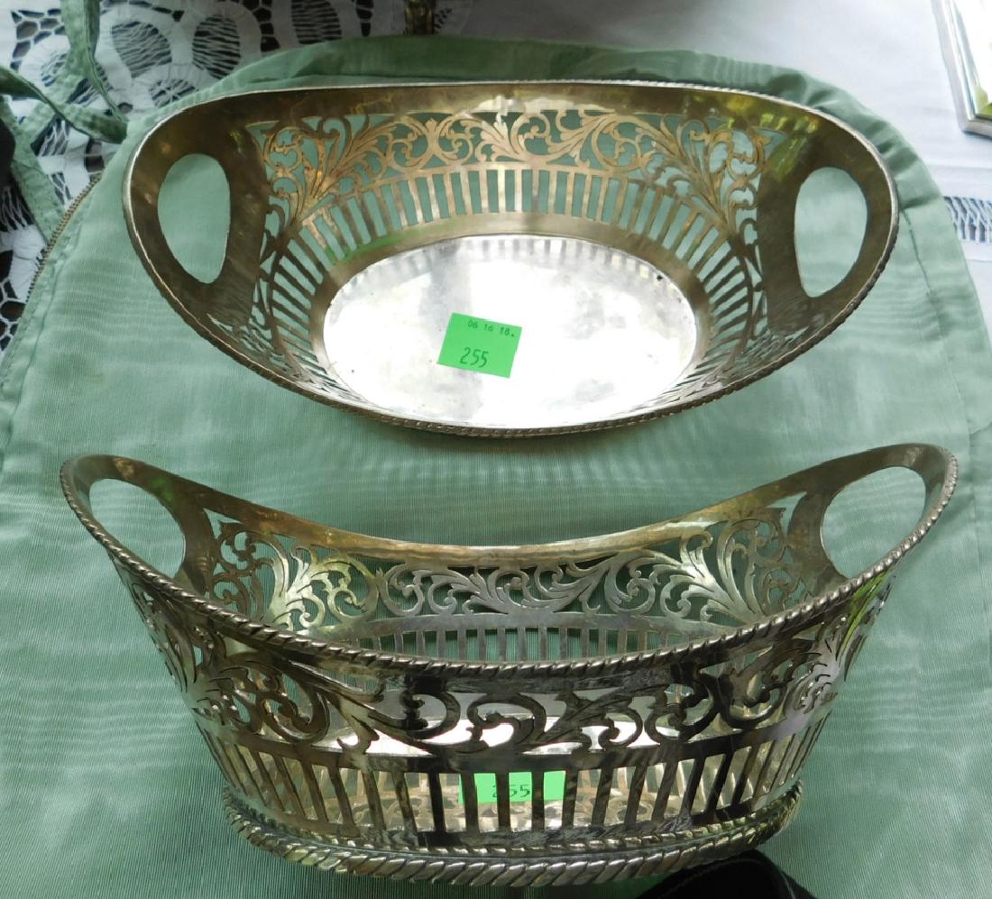 Pair American Sterling Baskets (1 of 2)