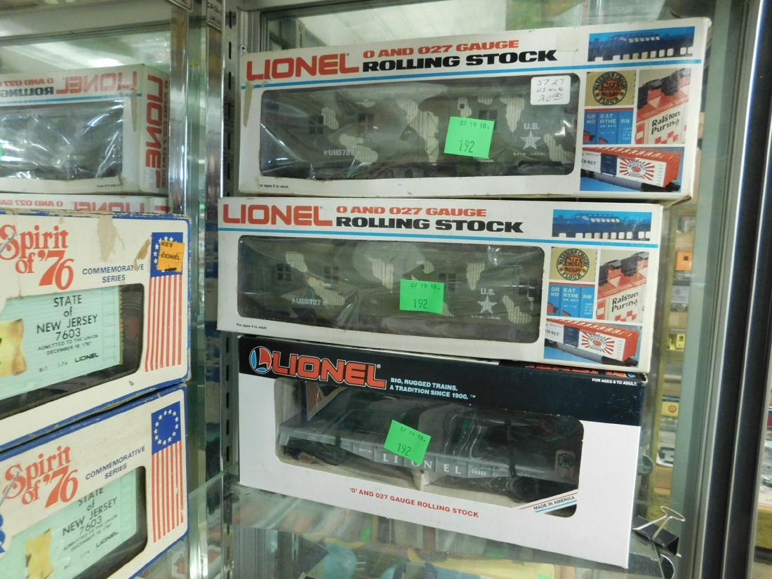 3 Lionel Military Train Cars w/Boxes (1 of 3)