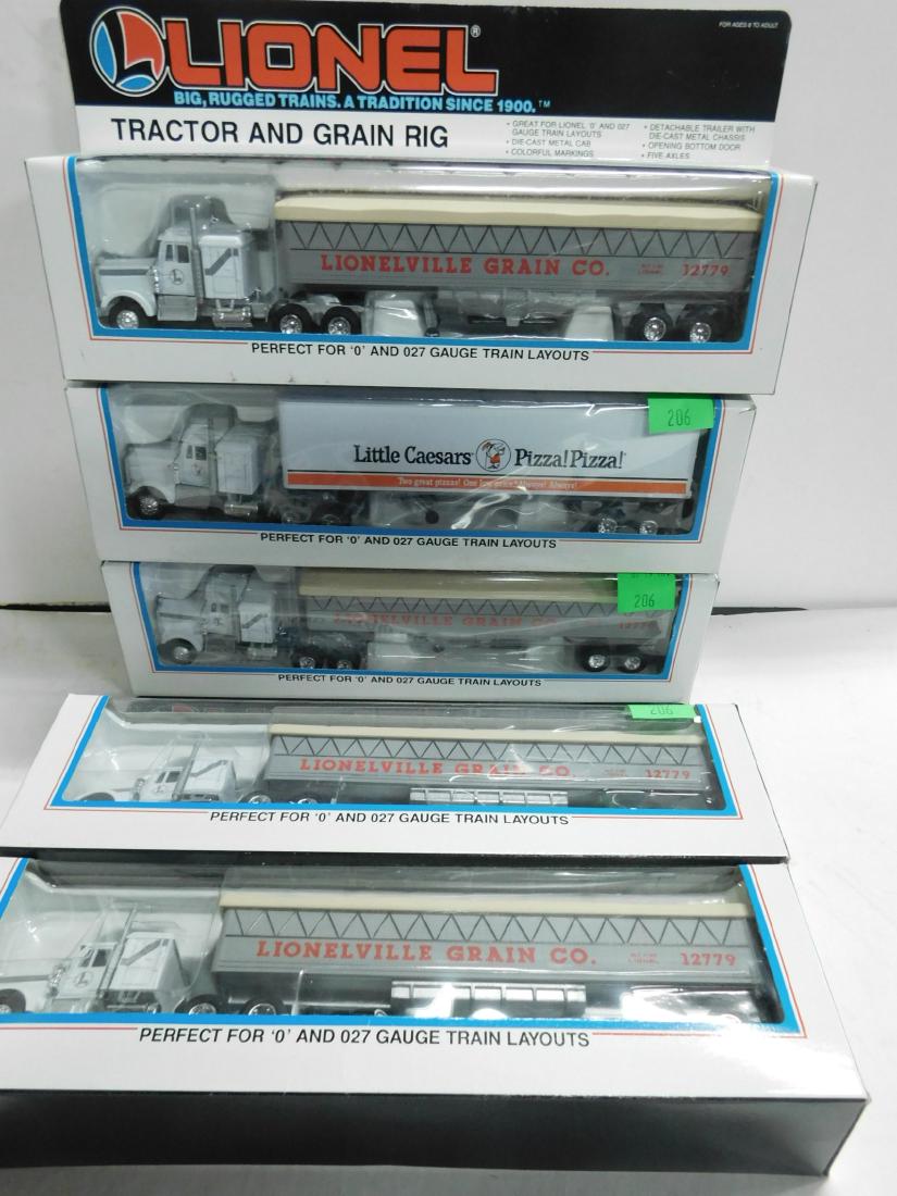 5 Lionel Tractor Trailers in Original Boxes (1 of 3)