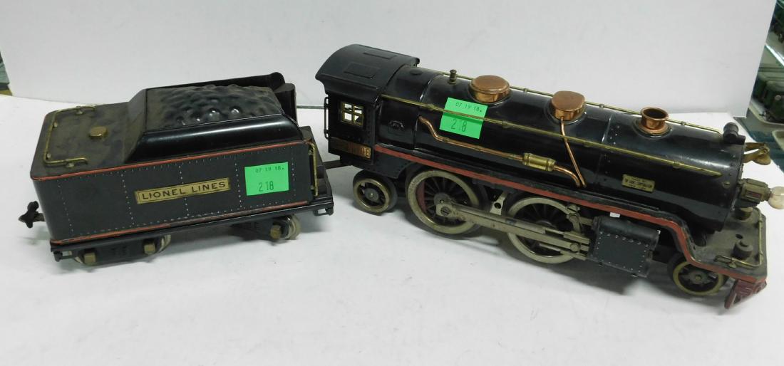 Lionel prewar Standard Gauge Engine & Tender (1 of 9)
