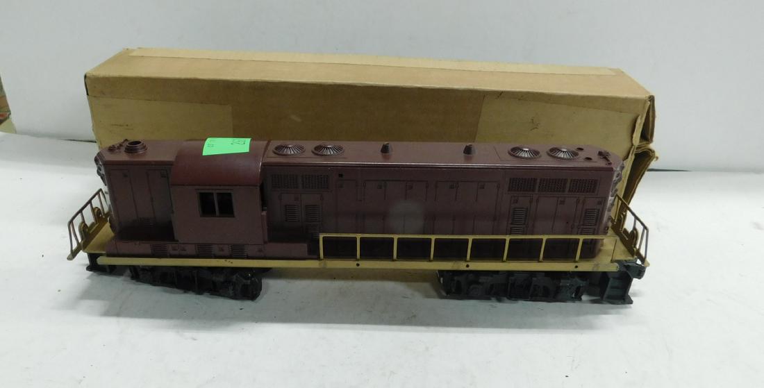 Lionel Postwar Diesel Engine (1 of 4)