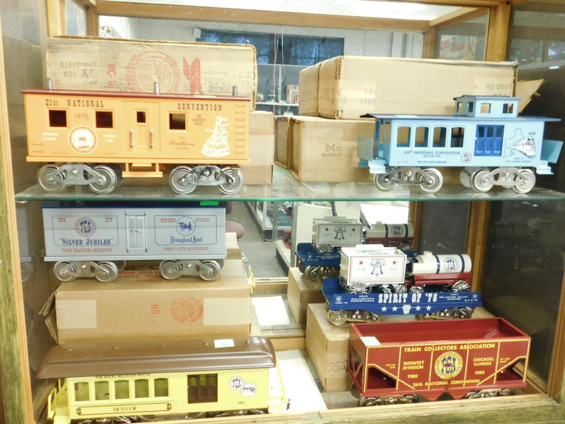 6 McCoy's Wide Gauge TCA Train Cars (1 of 5)