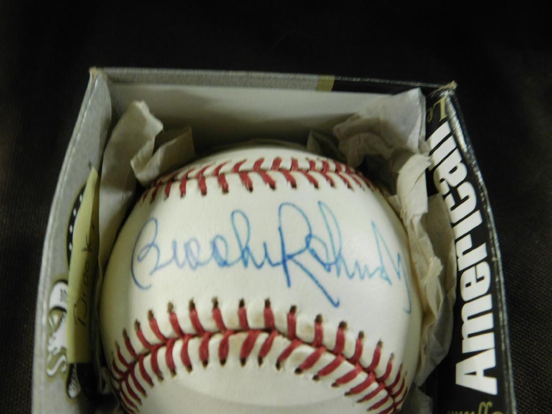 Autographed Baseball, Brooks Robinson (1 of 1)