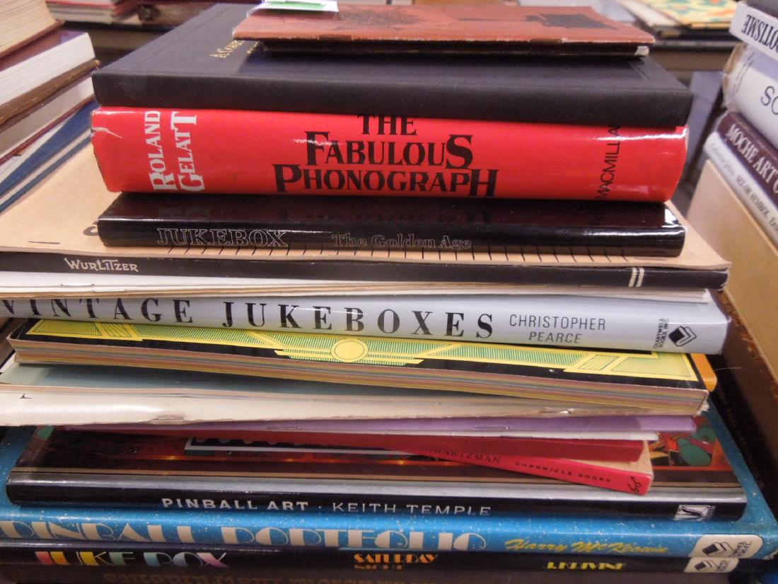 Books-Jukeboxes, Pinball Machines & Phonographs (1 of 3)