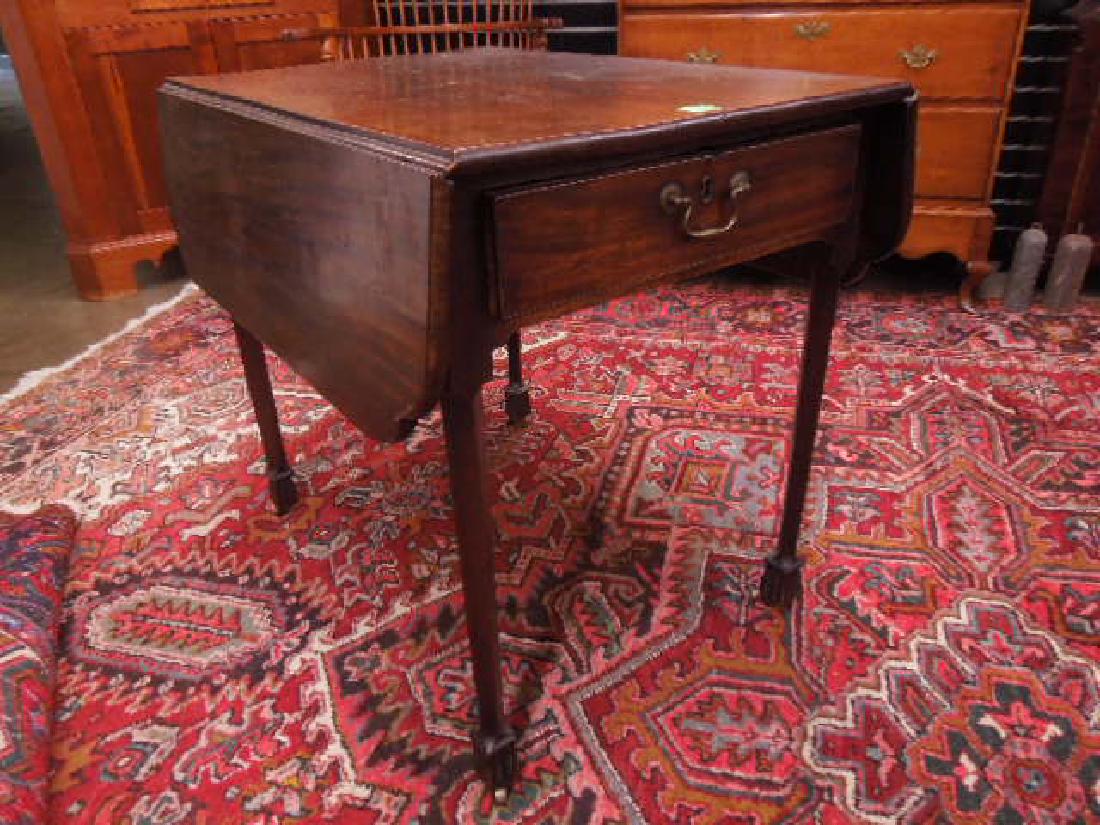 Hepplewhite Pembroke Table (1 of 6)
