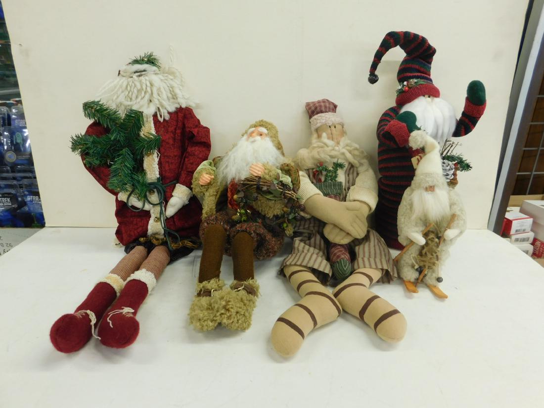 4 Cloth Contemporary Santas (1 of 4)