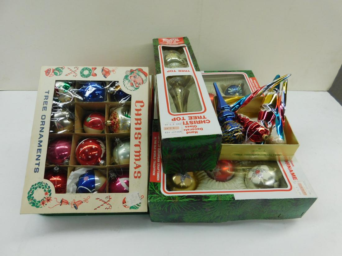 Lot Boxed and Loose Glass Christmas Ornaments (1 of 4)