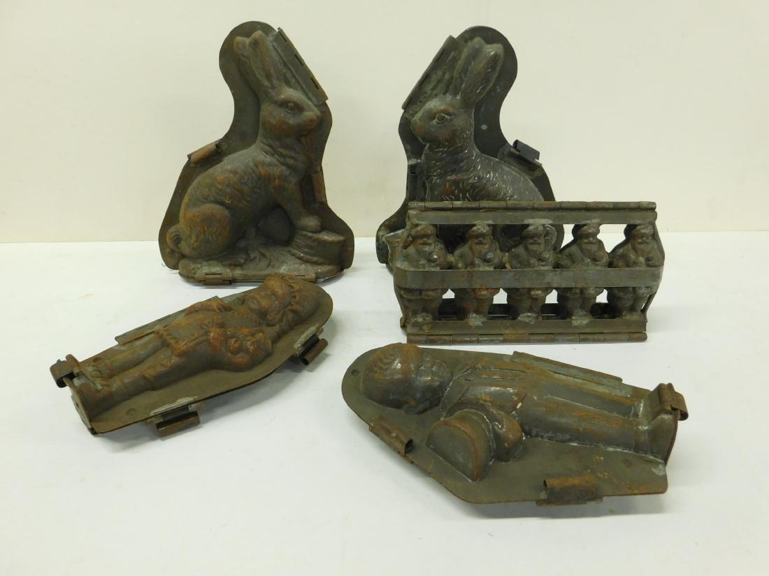 Lot of Vintage Tin Candy Molds (1 of 6)