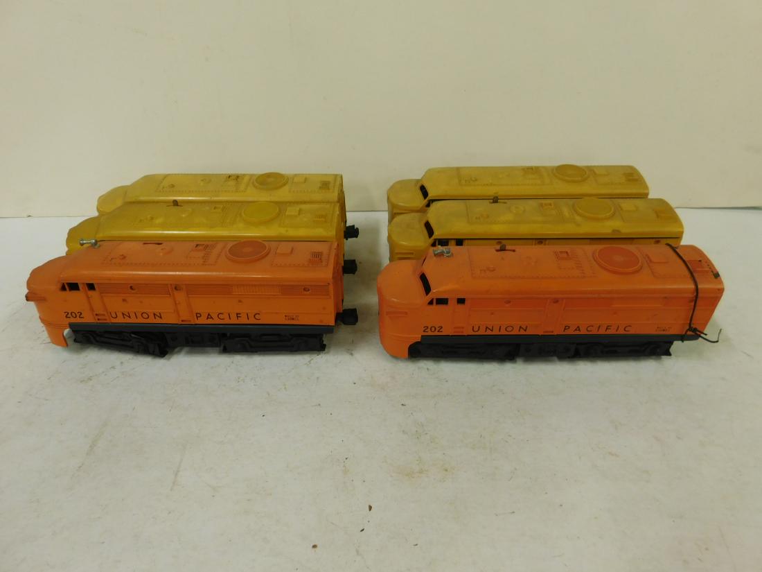 3 Sets Post War Diesel Engine and B units (1 of 8)