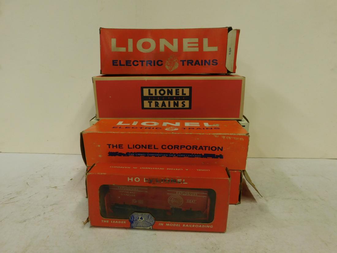5 Post War Lionel Space & Military Train Cars (1 of 7)